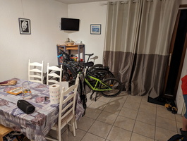 PXL 20230805 193728353